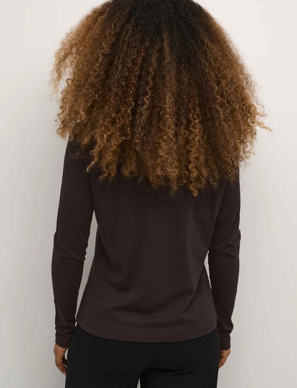 Cream - CRNaia flounce blouse - långärmade blusar - chocolate plum - 4