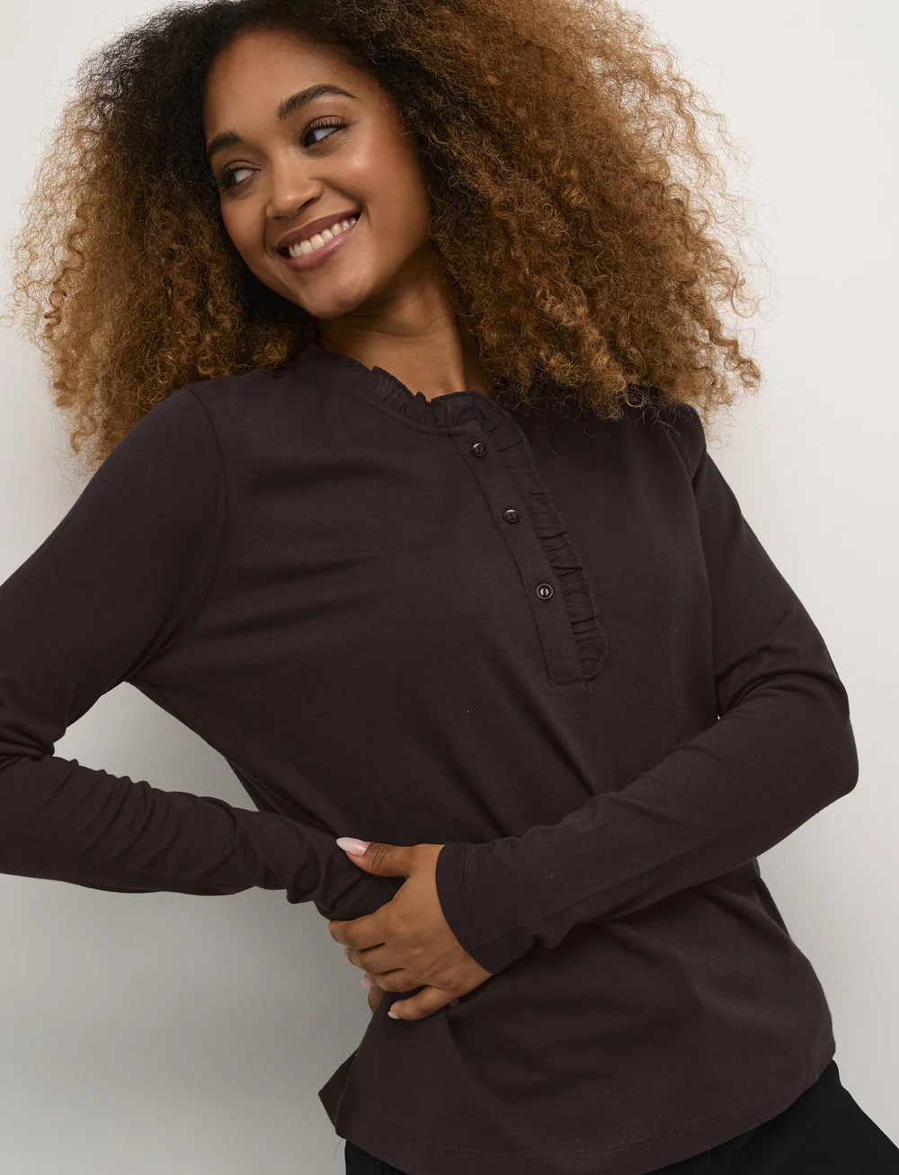 Cream - CRNaia flounce blouse - långärmade blusar - chocolate plum - 5