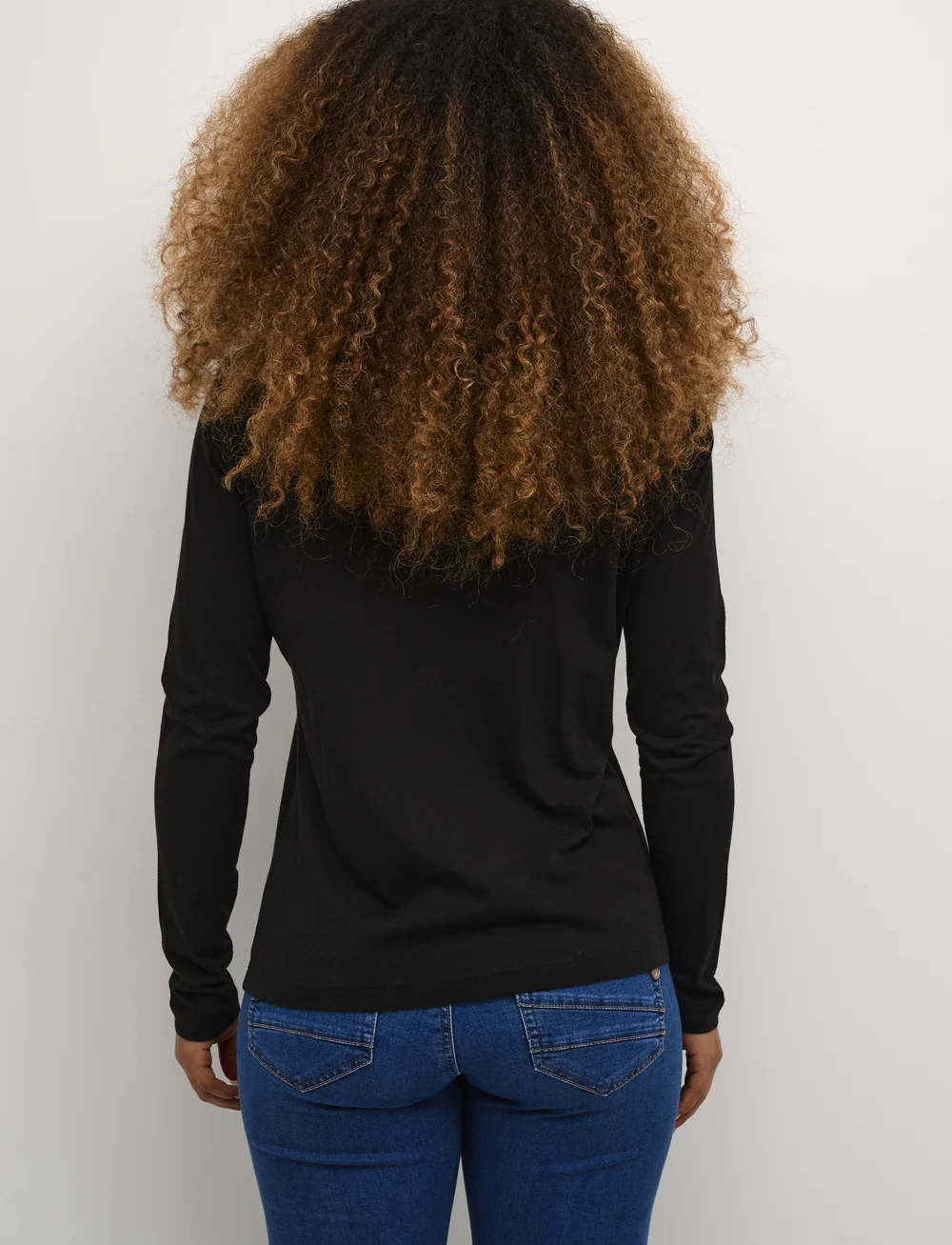 Cream - CRNaia flounce blouse - långärmade blusar - pitch black - 4