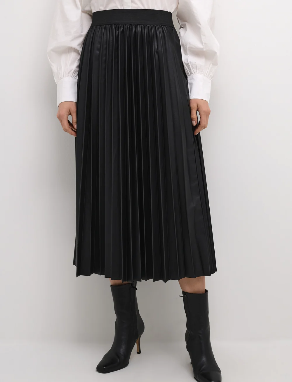 Cream - CRPoppi Plissé Skirt - plisseeritud seelikud - pitch black - 0