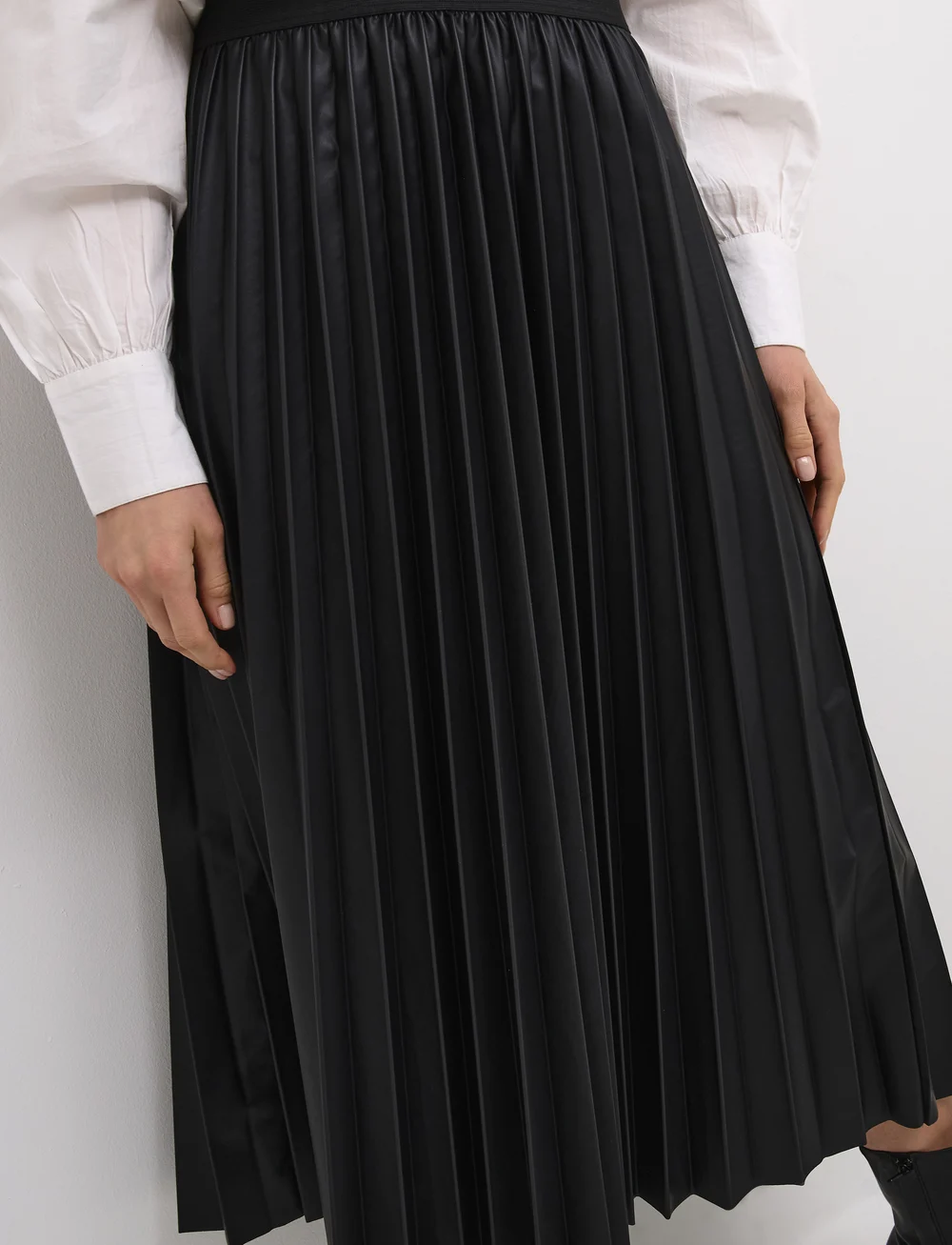 Cream - CRPoppi Plissé Skirt - plisseeritud seelikud - pitch black - 5