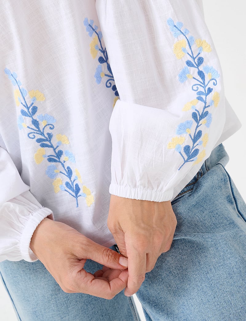 Cream - CRSara Blouse - langärmlige blusen - snow white blue yellow emb - 5