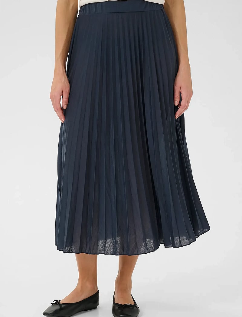 Cream - CRFolo Plissé Skirt - faltenröcke - dress blues - 0