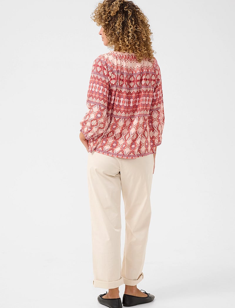 Cream - CRTiah Frill Shirt - langärmlige blusen - ethnic geometric pale - 4