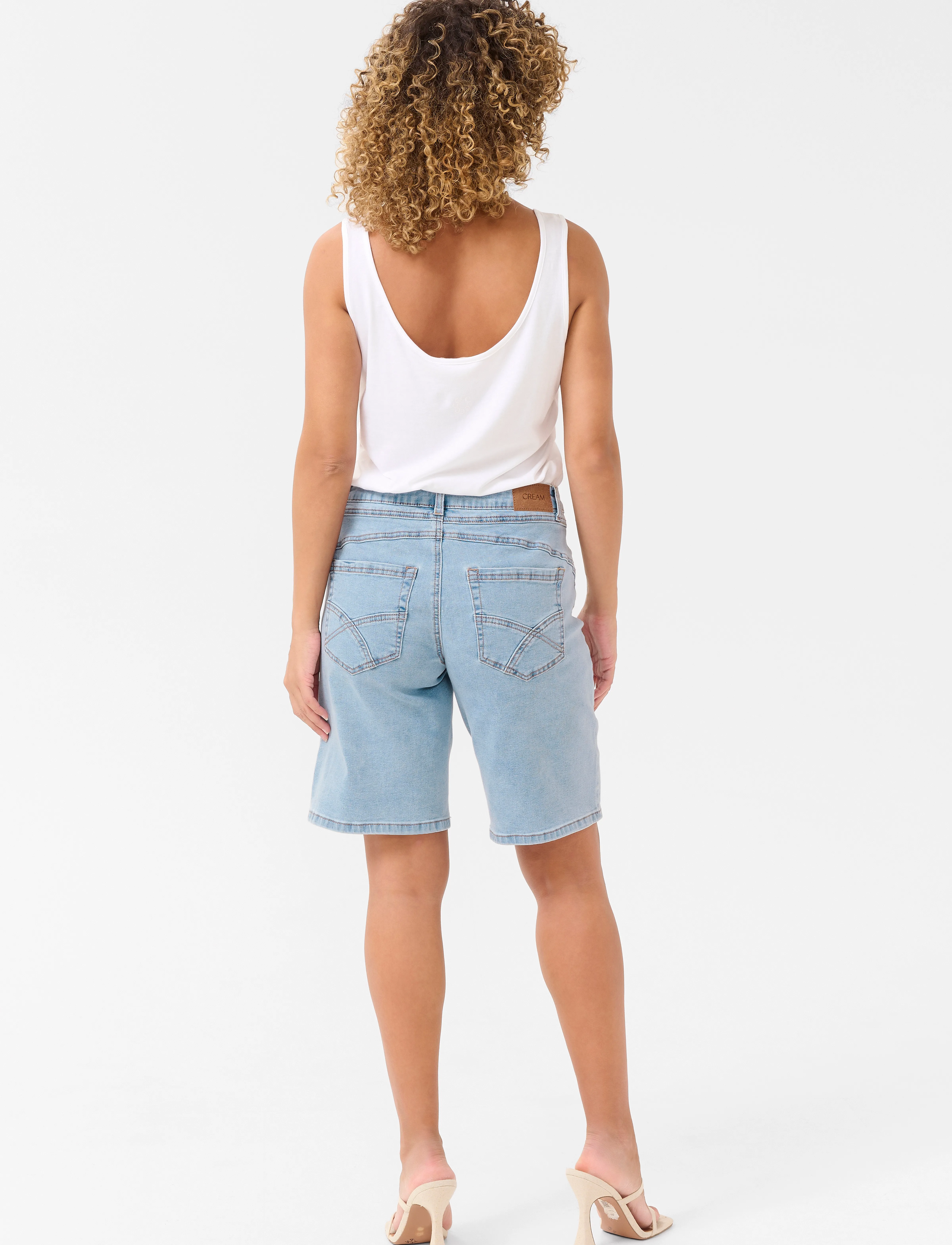 Cream - CRLone Shorts - Coco Fit - farkkushortsit - texsas medium blue denim tobac - 4