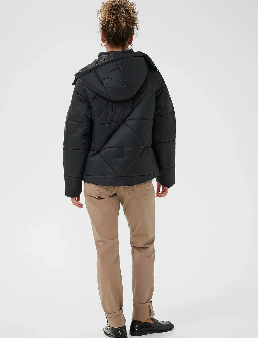 Cream - CRGaiagro Short Jacket - winterjacken - pitch black - 4