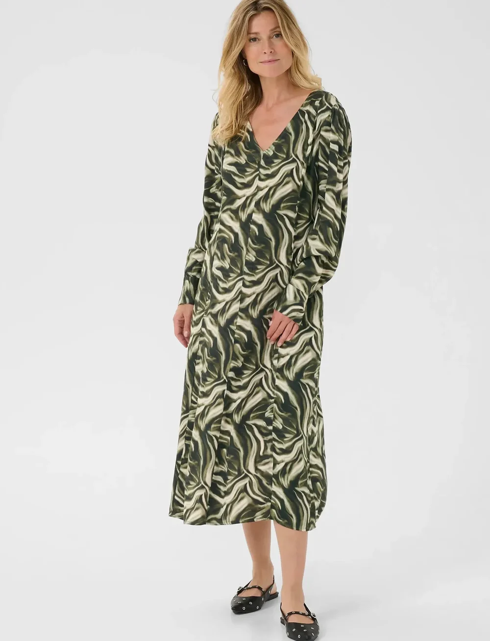 Cream - CRBeva Dress - sommerkleider - green animal - 0