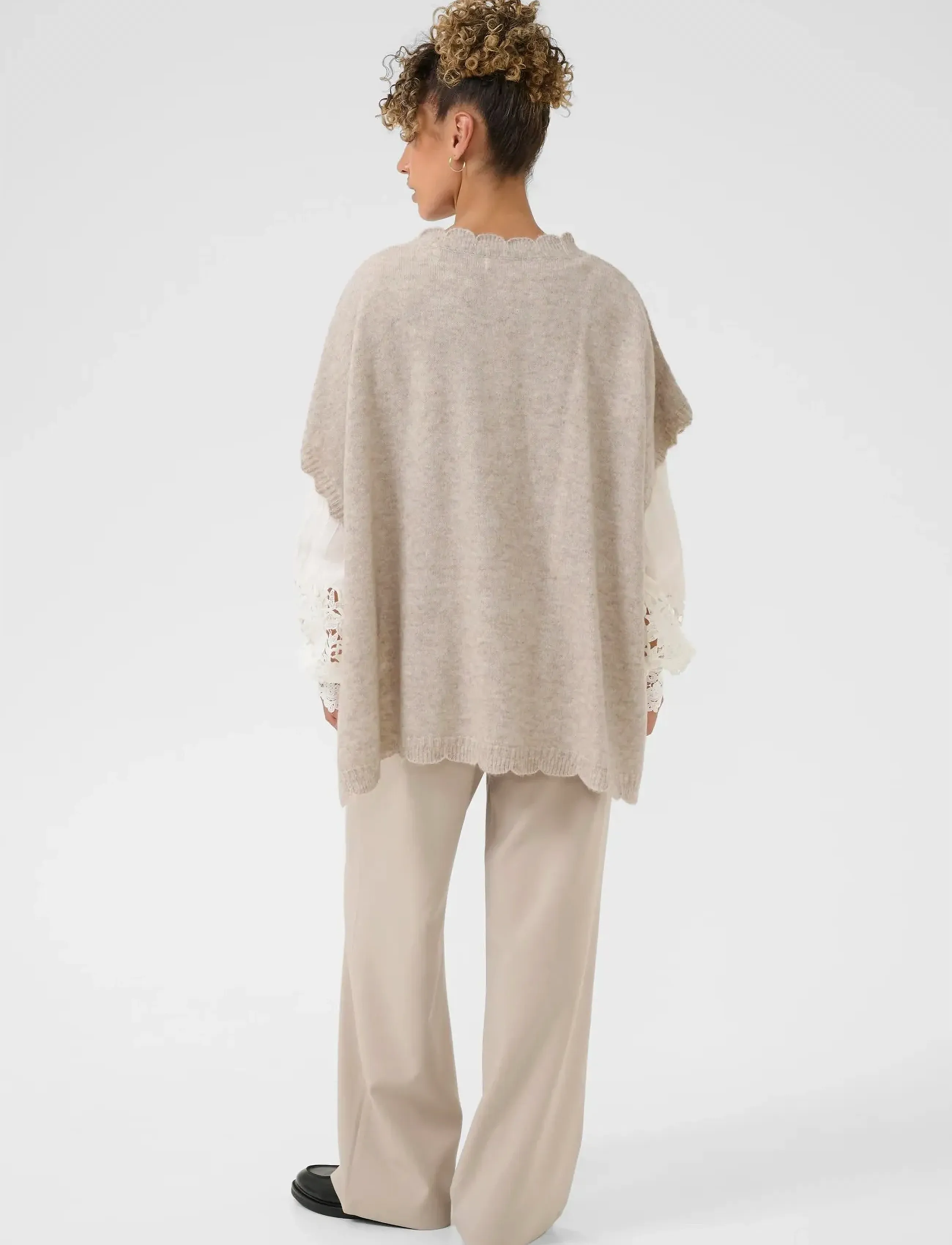 Cream Cremanuella Poncho stickade tröjor dam – bild 3