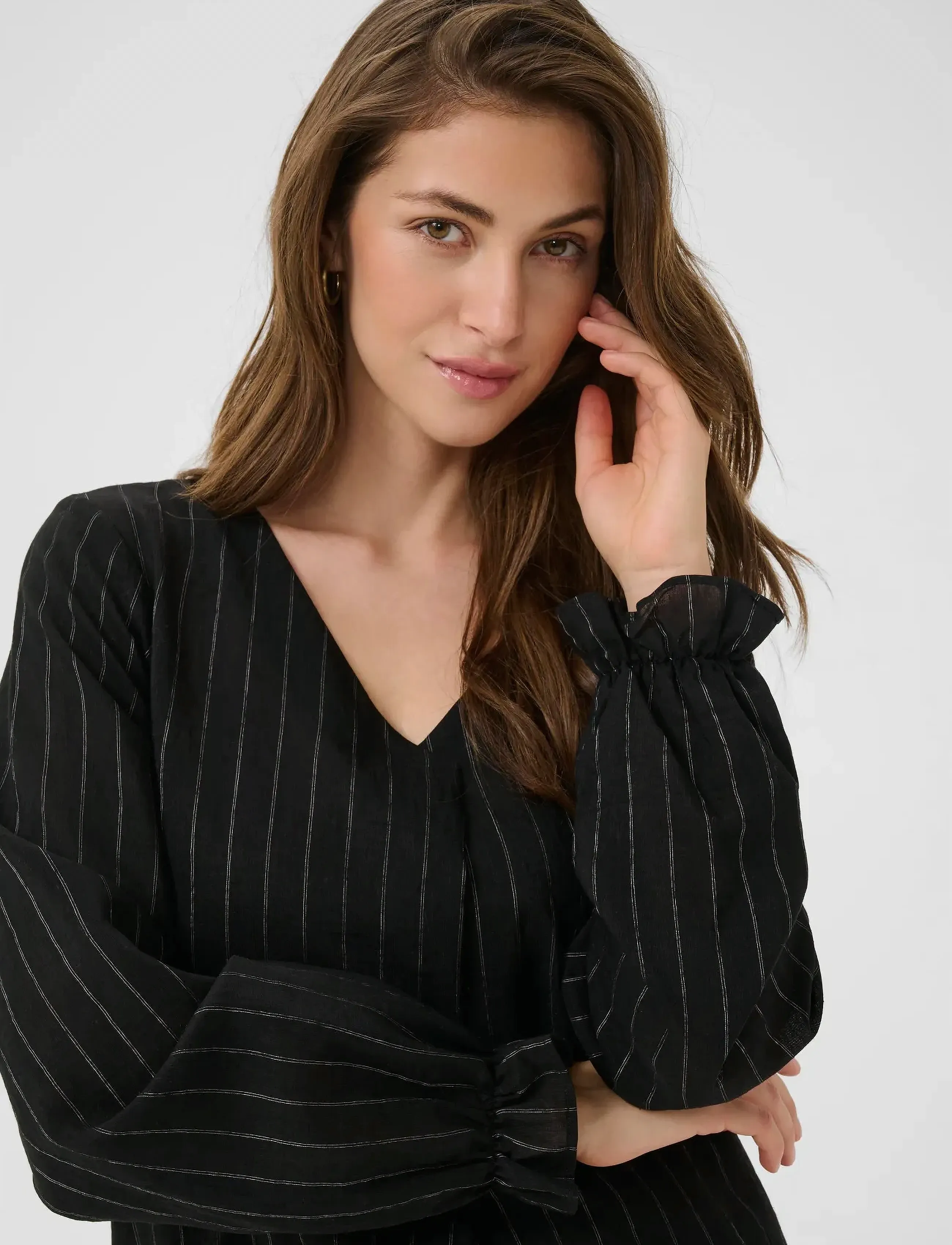 Cream - CRBetina Blouse - långärmade blusar - pitch black - 5