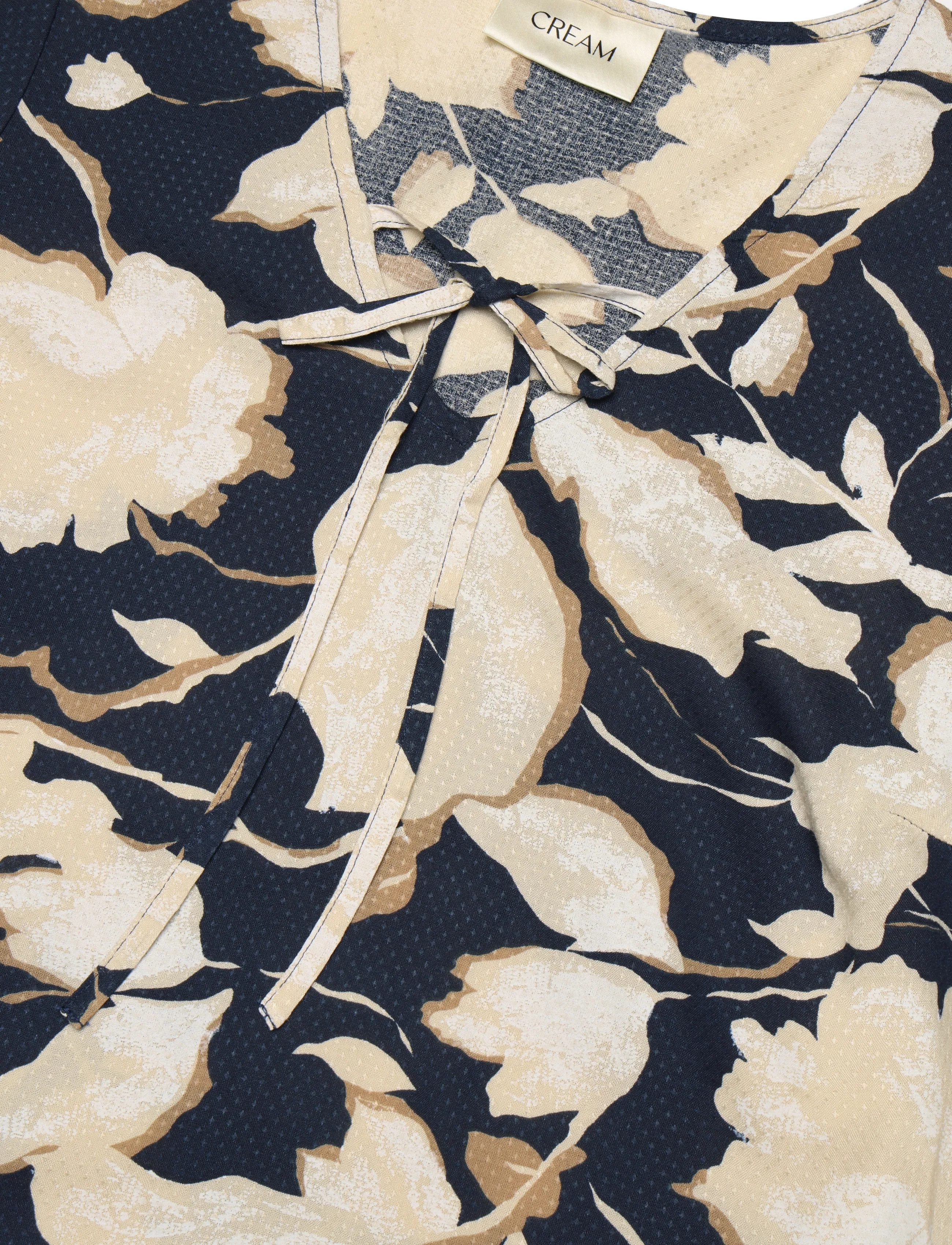 Cream - CRClaire Blouse - långärmade blusar - navy flower print - 3