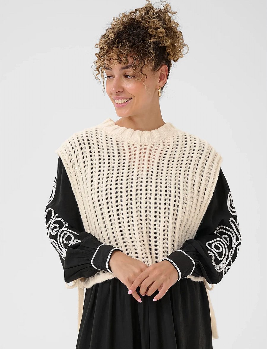 Cream - CRWullie Knit Slipover - knitted vests - whisper white - 0