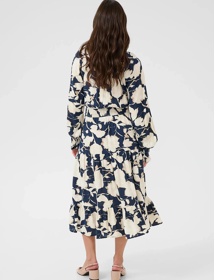 Cream - CRLucca Long Dress - maksikleidid - navy flower print - 3