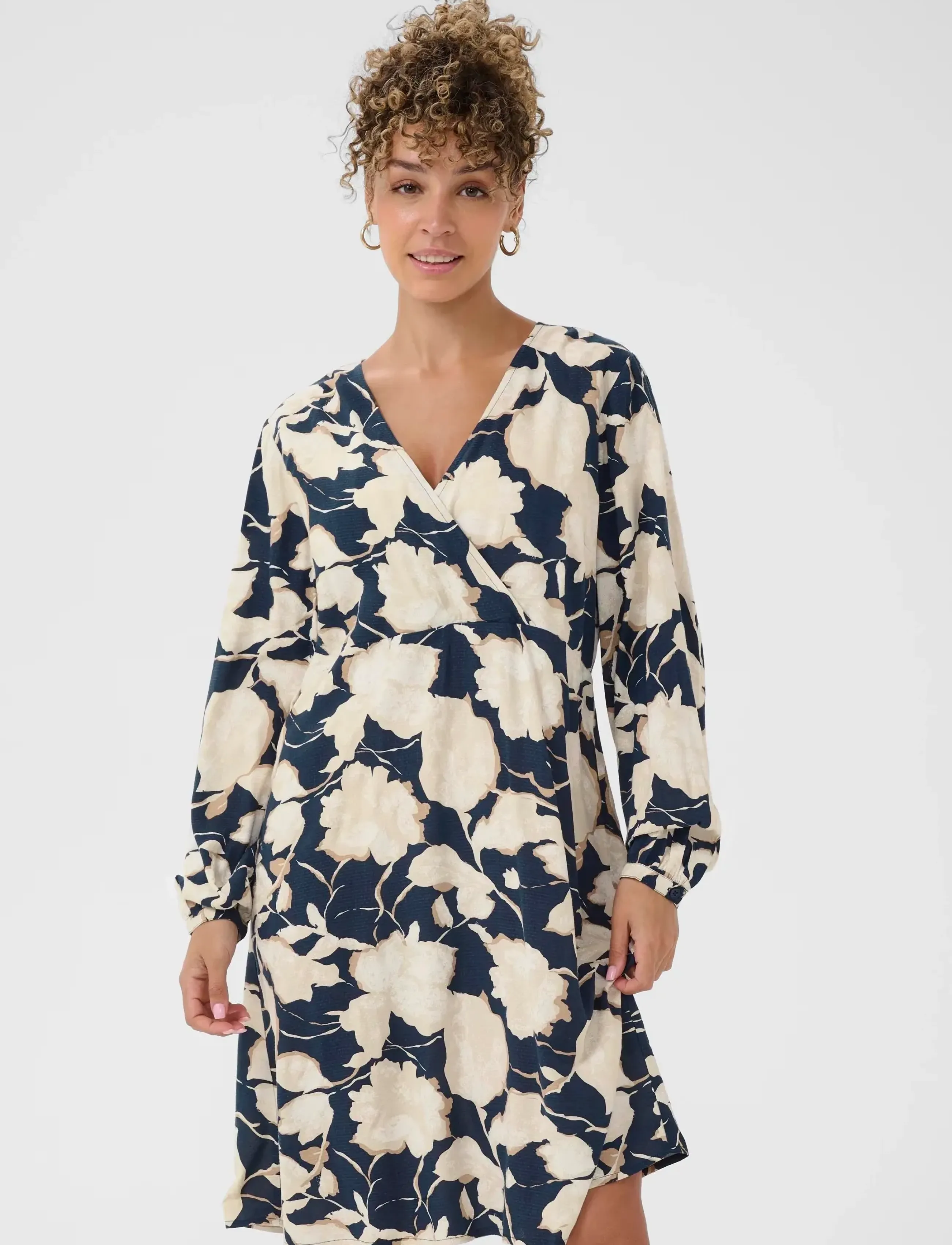 Cream - CRLucca Dress - wrap dresses - navy flower print - 2