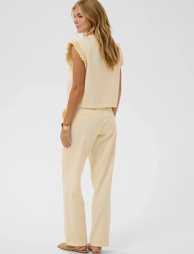 Cream - CRLorra Waistcoat - kortærmede skjorter - lemon meringue melange - 4