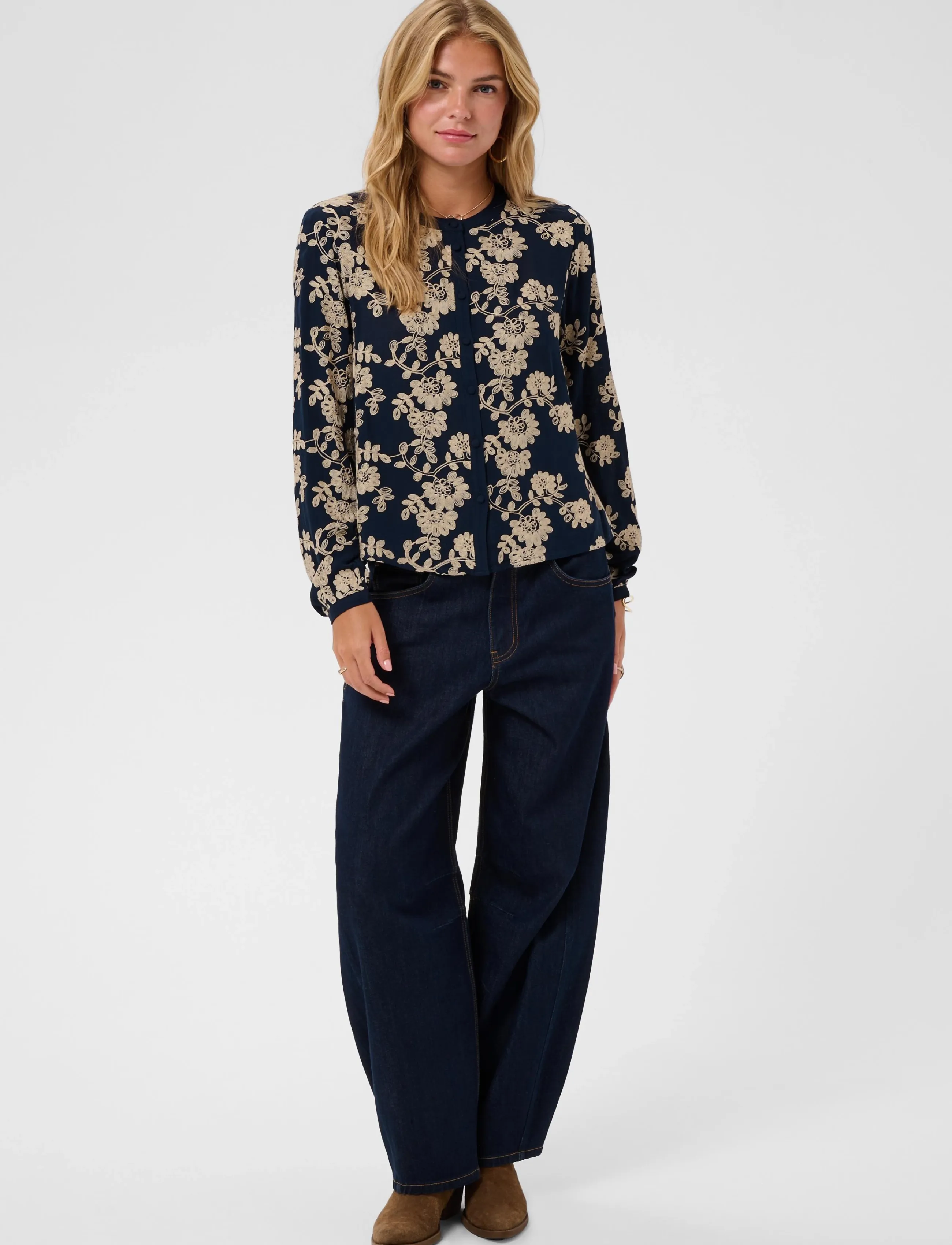 Cream - CRRuby Blouse - langärmelige blusen - navy w oatmeal flower - 3