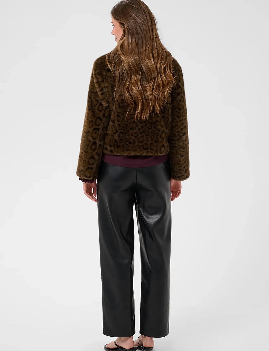 Cream - CRCalluna Jacket - dark animal fur - 4