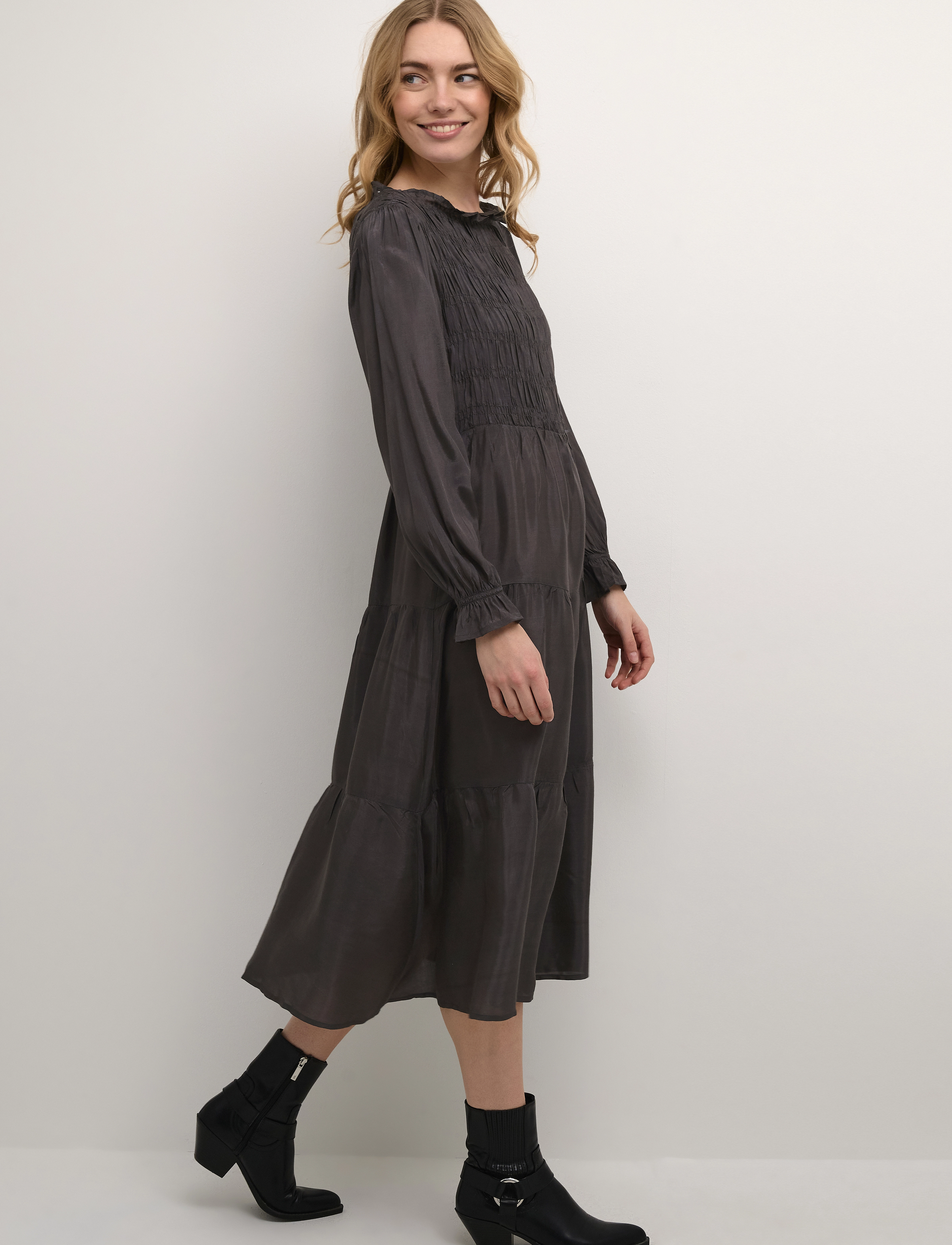 Cream CRHenva Dress - Zally Fit - Klänningar - ASPHALT / black