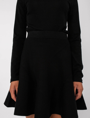 Creative Collective - Desiree Skirt - strikkede skjørt - black - 3