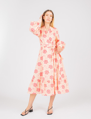 Creative Collective - Bonnie Dress - festklær til outlet-priser - pink - 2