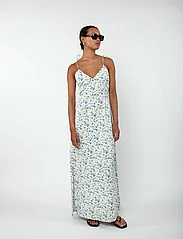 Creative Collective - Sienna Dress - maxi dresses - printed flower - 3