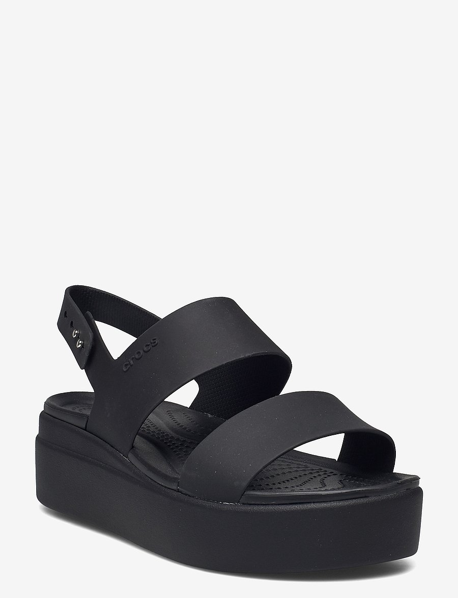 Crocs - Brooklyn Low Wedge - platvorm sandaalid - black/black - 0