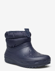 Crocs - Classic Neo Puff Shorty Boot W - flate ankelboots - navy - 0