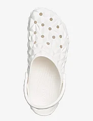 Crocs - Classic Geometric Clog - sandals - white - 3