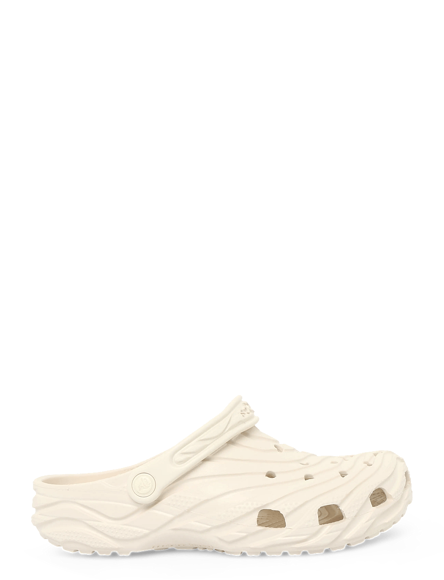 Crocs - Classic Erosion Clog - mules & clogs - summit white - 2