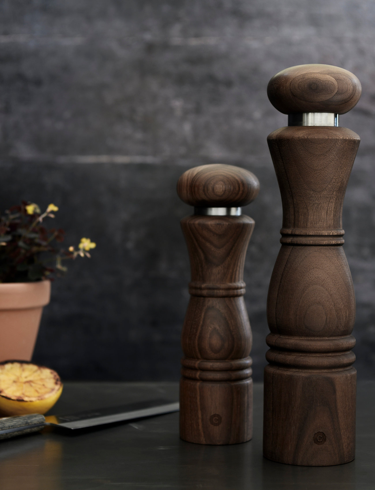 CrushGrind - PARIS Grinder - salt- og pepperkverner - walnut - 0