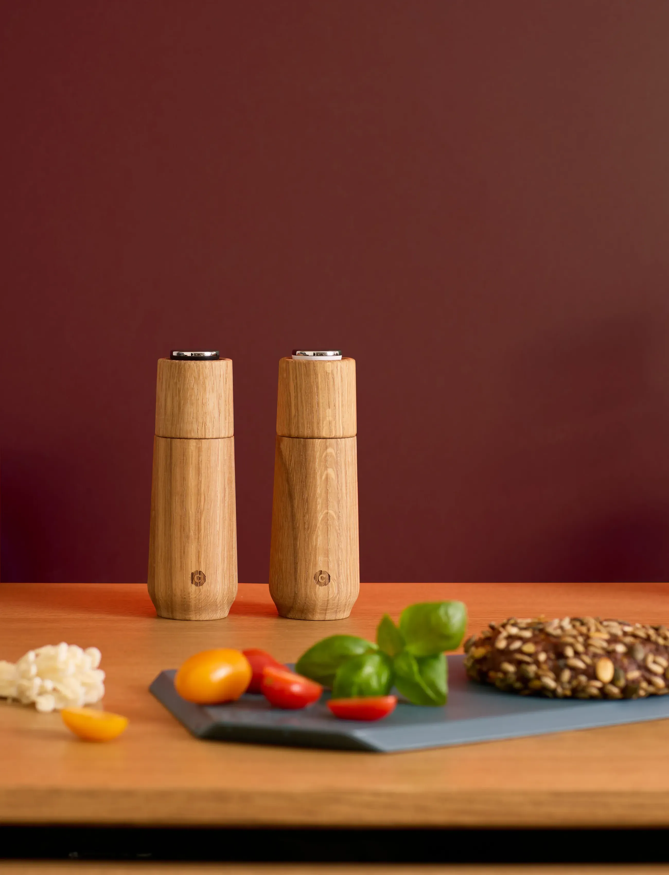 CrushGrind - CHAMPAGNE SALT Grinder - oak - 4