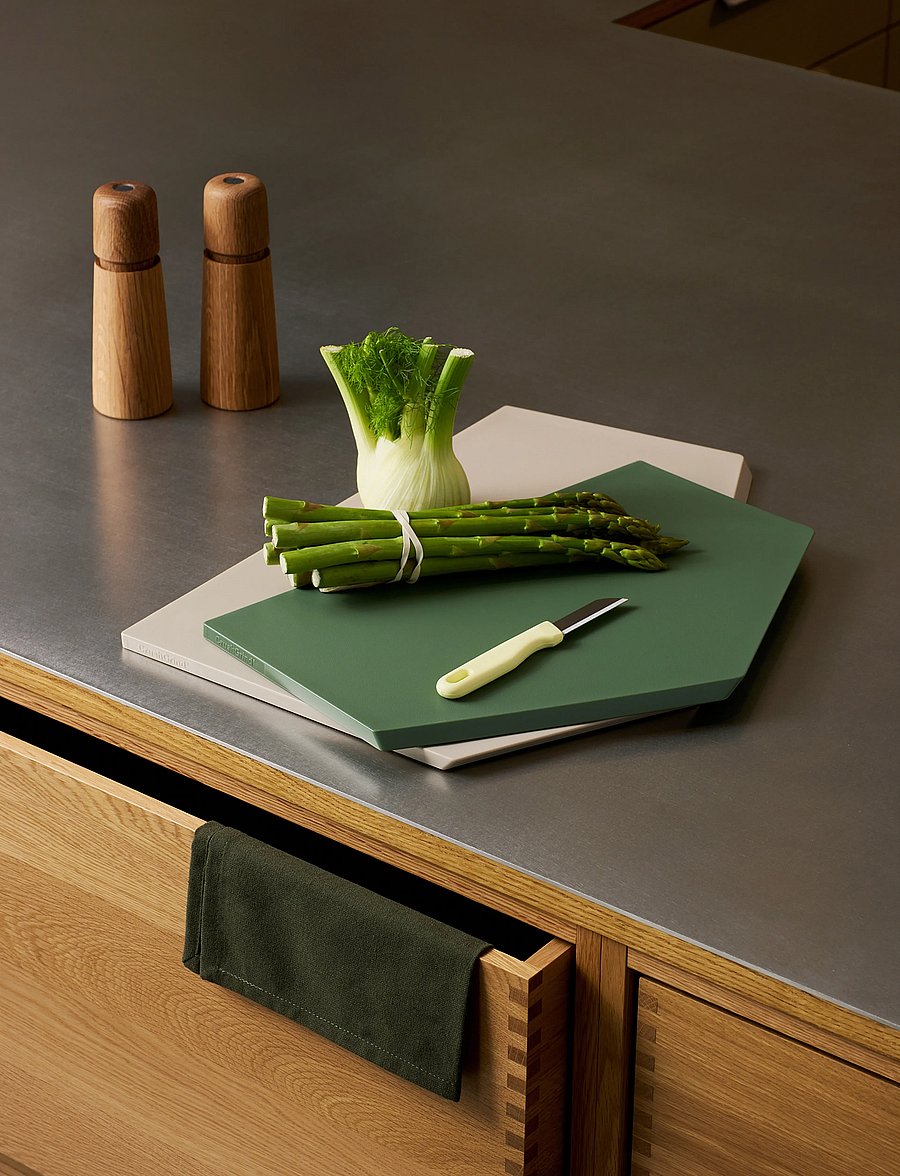 CrushGrind - ZURICH Cutting Board, L - lõikelauad - cumin - 0