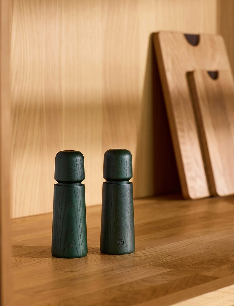 CrushGrind - STOCKHOLM 17 cm, dark green - gewürzmühlen - dark green - 0