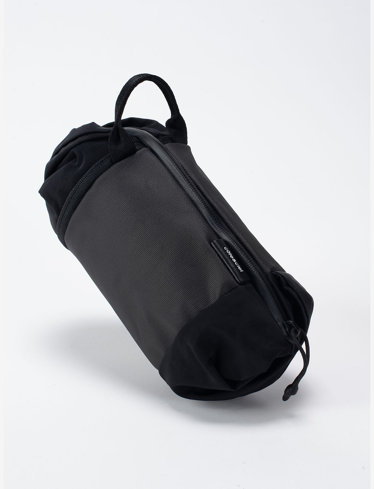 Côte & Ciel - Mini Duffle - aksessuaarid - black - 2