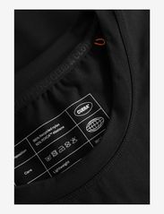 Cuera - Oncourt Crop WPC  T-Shirt - spordisärgid - black - 2