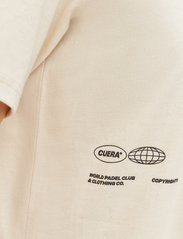 Cuera - Relaxed Heavy Globe T-Shirt - alussärgid ja t-särgid - off white - 7