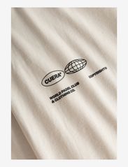 Cuera - Relaxed Heavy Globe T-Shirt - alussärgid ja t-särgid - off white - 4
