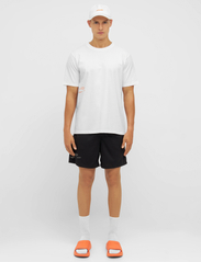 Cuera - Relaxed Heavy Globe T-Shirt - lühikeste varrukatega t-särgid - white - 5
