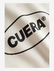 Cuera - Cropped Merch Hoodie - sweatshirts & hættetrøjer - off white - 3