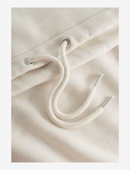 Cuera - Cropped Merch Hoodie - sweatshirts & hættetrøjer - off white - 4