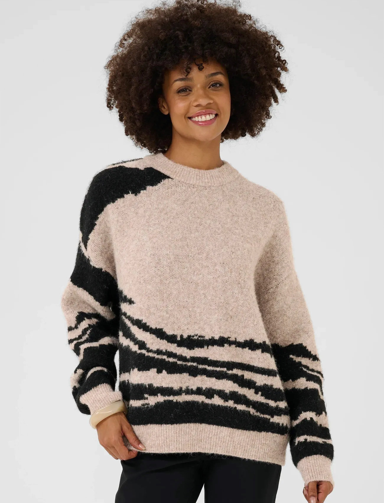 Culture Cuzinna Pullover - - S/M 1