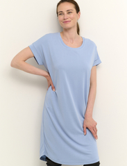 Culture - CUkajsa T-Shirt Dress - midi jurken - forever blue - 2