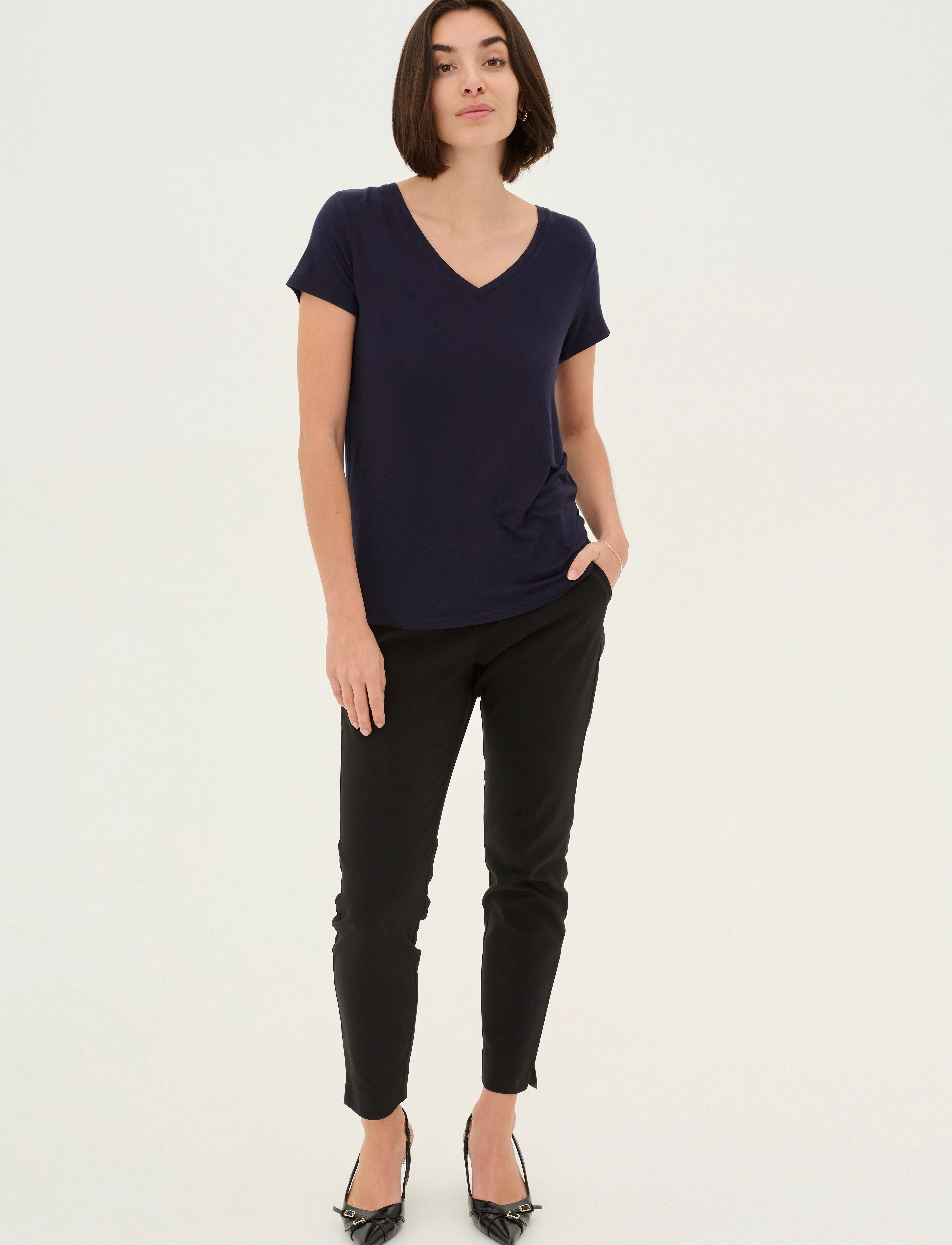 Culture - CUpoppy V-neck T-Shirt - stuttermarbolir - salute - 3