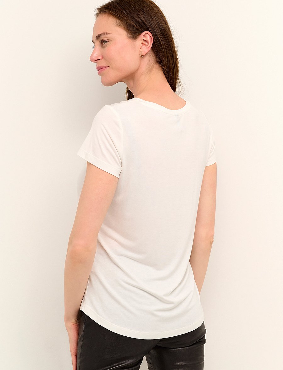 Culture - CUpoppy V-neck T-Shirt - t-shirts - spring gardenia - 5