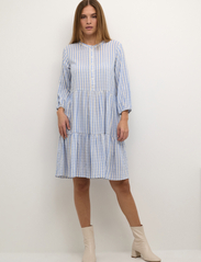 Culture - CUnoor Stripe Dress - skjortklänningar - mazarine blue - 3