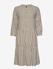 Culture - CUnoor Stripe Dress - sukienki koszulowe - sand stripe - 0