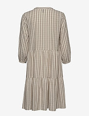 Culture - CUnoor Stripe Dress - marškinių tipo suknelės - sand stripe - 1