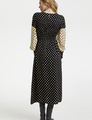 Culture - CUdotta Dress - maxikleider - black dot - 5