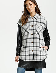 Culture - CUmiko Waistcoat - kortermede skjorter - light grey check - 2