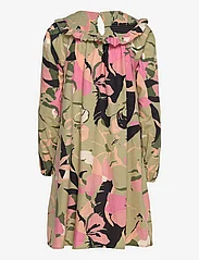 Culture - CUchristel Dress - korte jurken - seagrass - 1