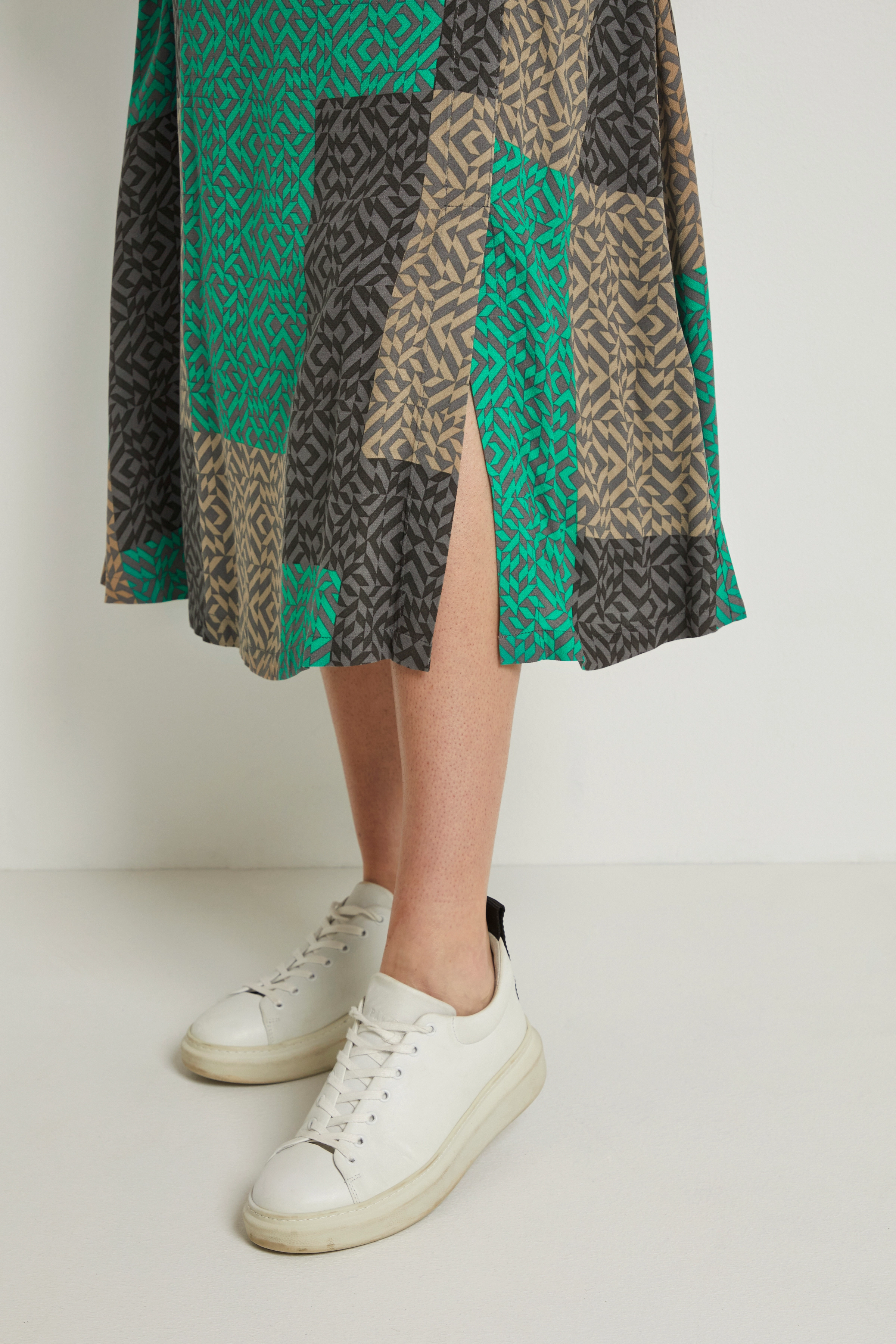 Culture - CUtyra Skirt - green graphic - 5